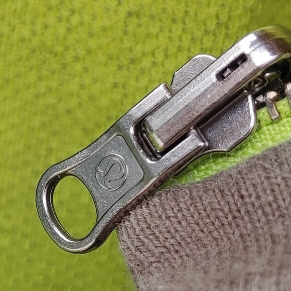 Lululemon Post Savasana Jacket - Fatigue Green / Antidote Jacket Size 10 - Picture 6 of 9